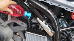 4 Dampak Malas Ganti Air Radiator, Bisa Bikin Motor Overheat